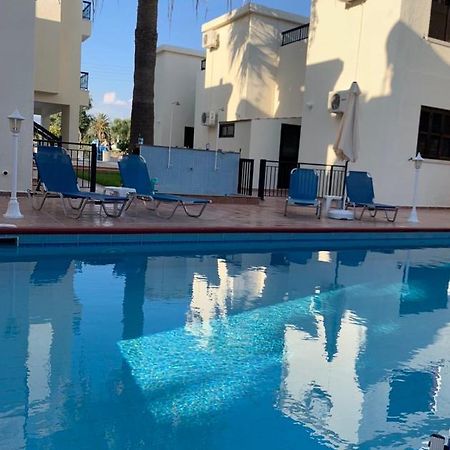 Seashell Apartments Paphos Ngoại thất bức ảnh