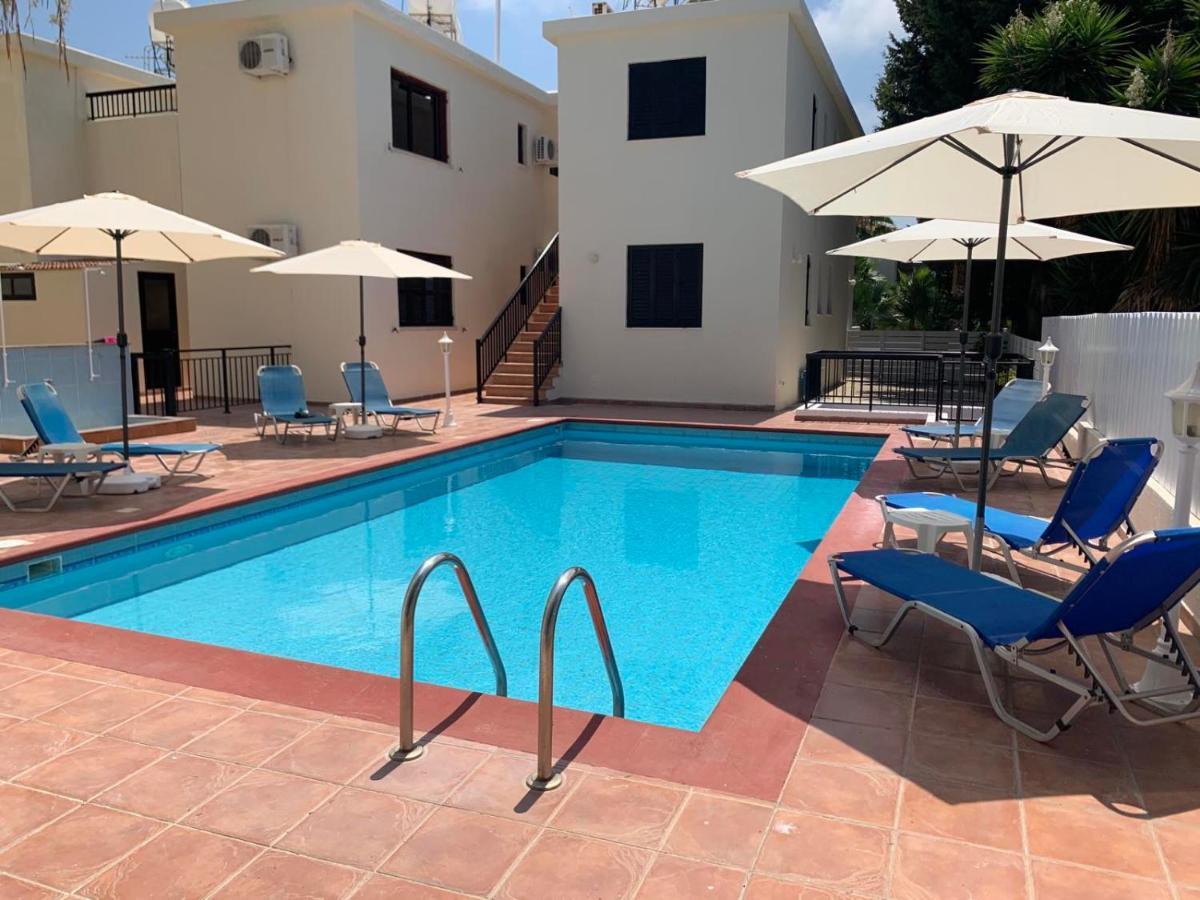 Seashell Apartments Paphos Ngoại thất bức ảnh