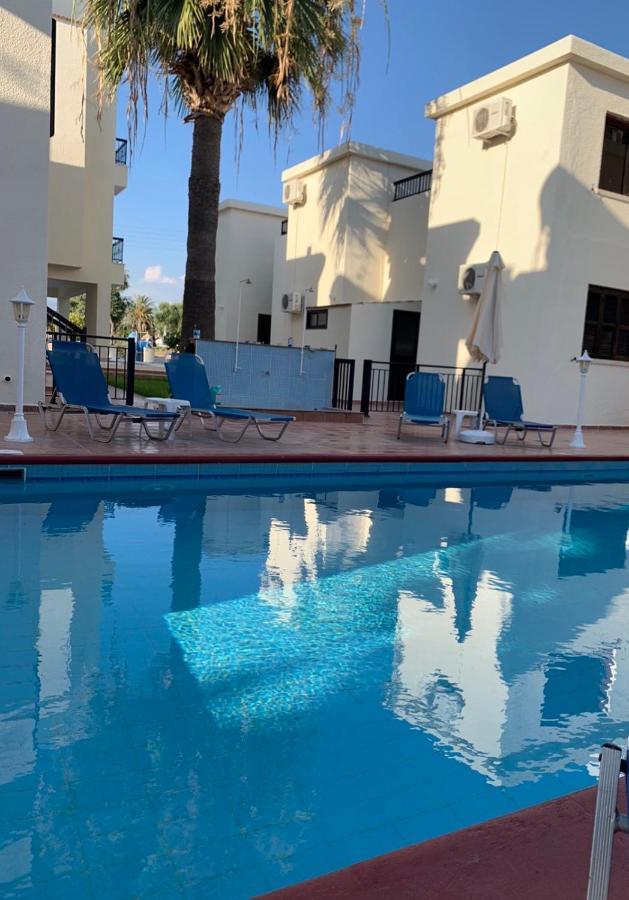 Seashell Apartments Paphos Ngoại thất bức ảnh