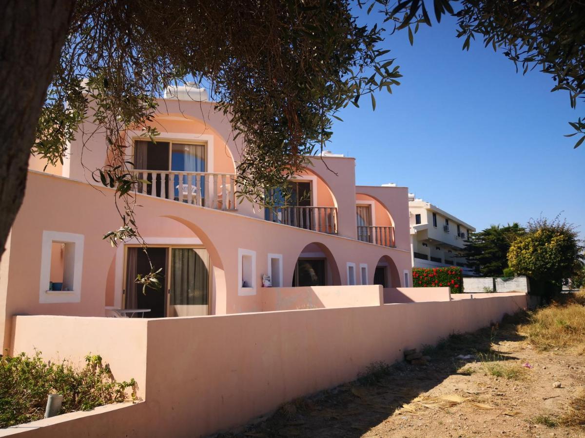 Seashell Apartments Paphos Ngoại thất bức ảnh