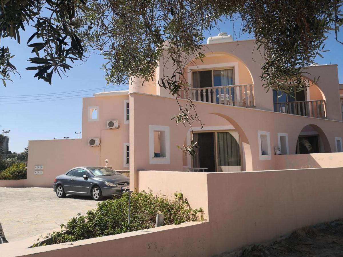 Seashell Apartments Paphos Ngoại thất bức ảnh