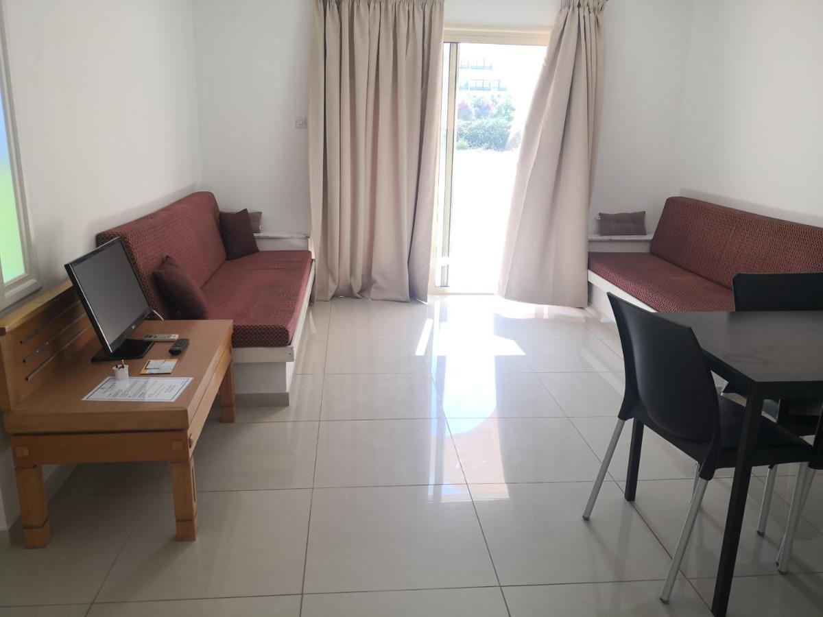 Seashell Apartments Paphos Ngoại thất bức ảnh