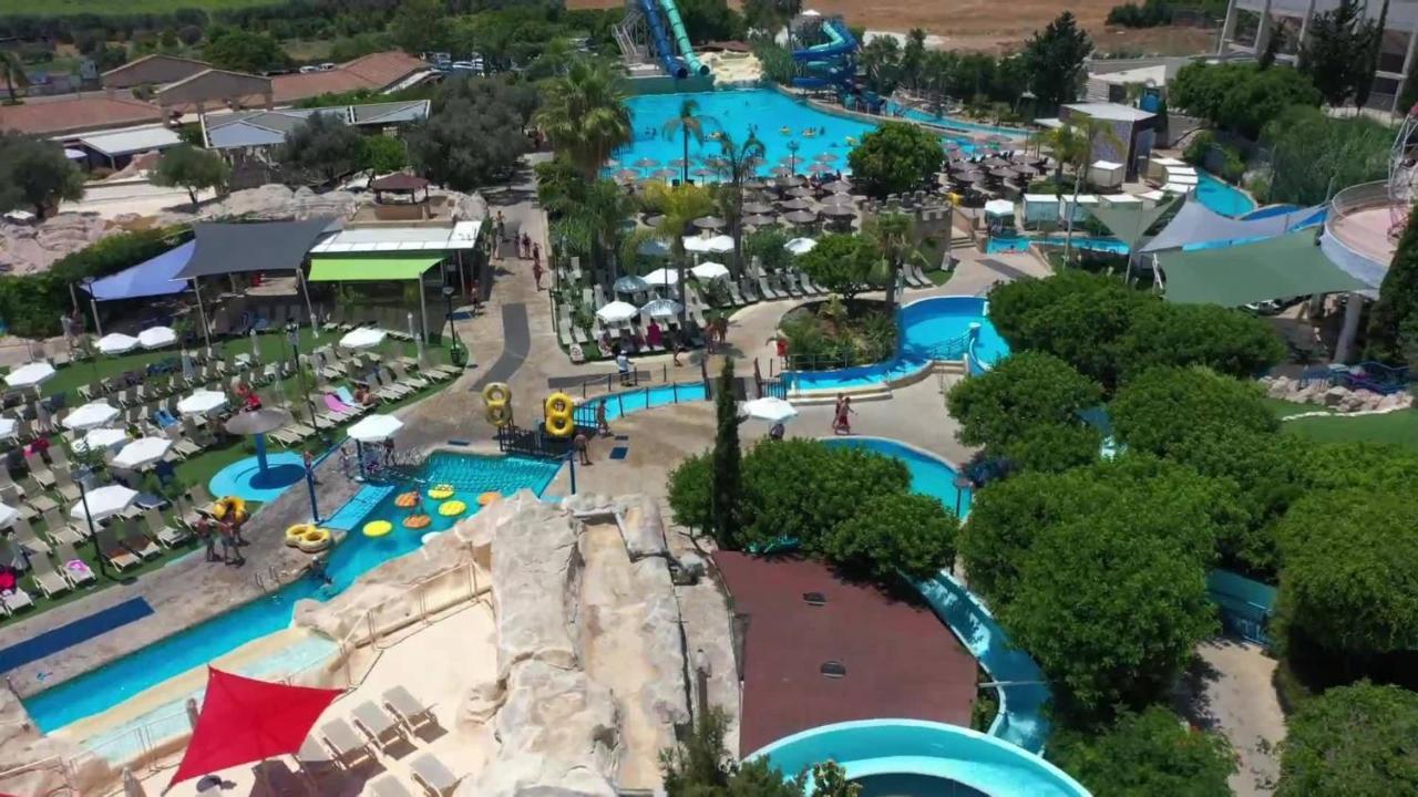 Seashell Apartments Paphos Ngoại thất bức ảnh