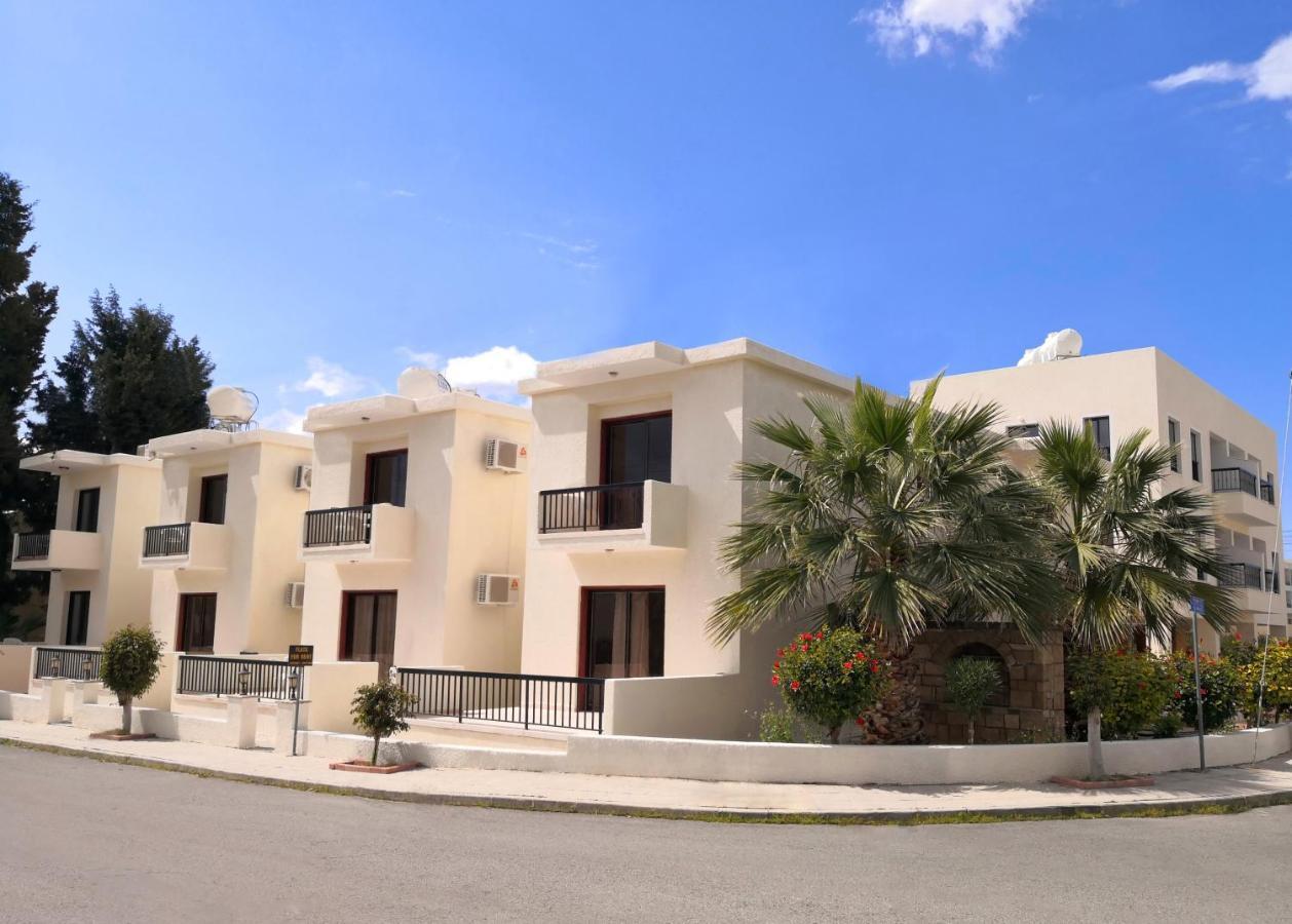 Seashell Apartments Paphos Ngoại thất bức ảnh