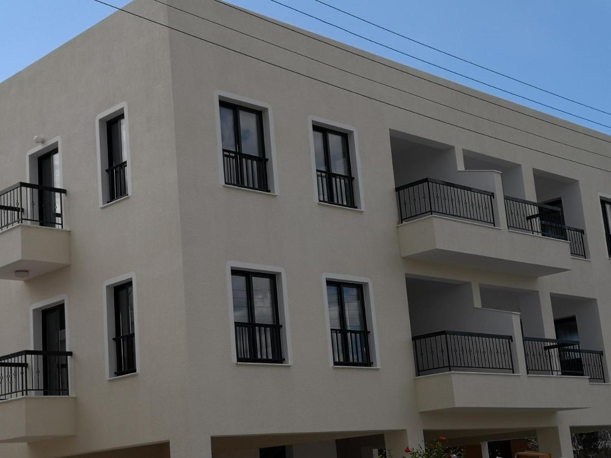 Seashell Apartments Paphos Ngoại thất bức ảnh