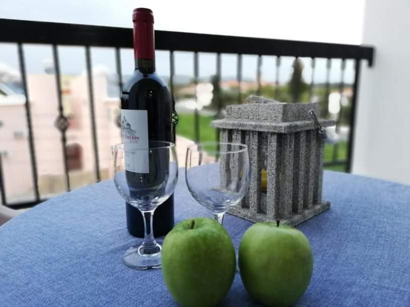 Seashell Apartments Paphos Ngoại thất bức ảnh