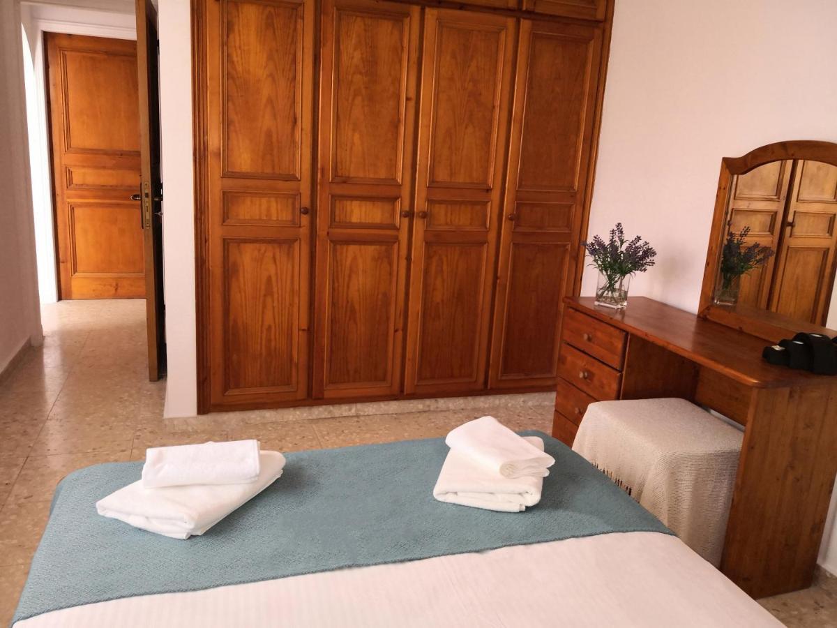 Seashell Apartments Paphos Ngoại thất bức ảnh